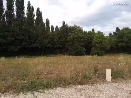 terrain 834 m² montpellier-de-medillan