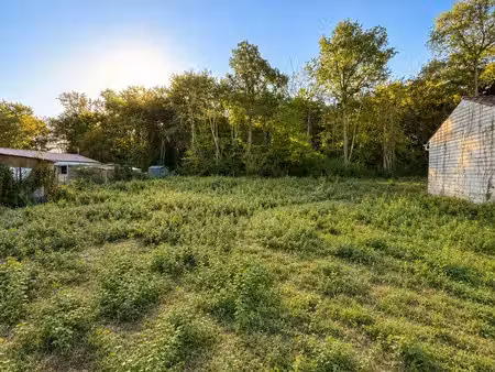 terrain constructible 914 m² – saint-georges-des-coteaux