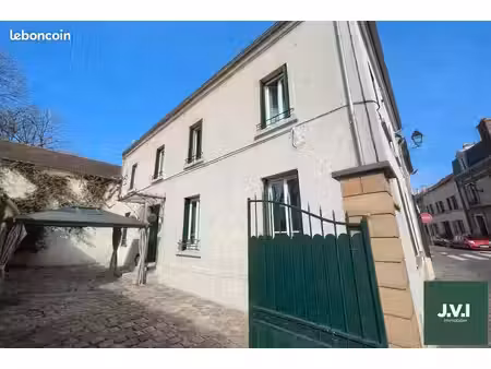 ferme 7 pièces 245 m²