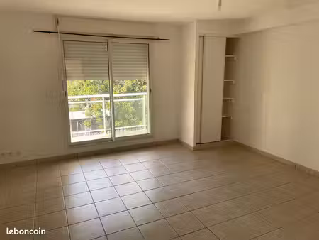 appartement t1 au tampon à 5 minutes de l'université