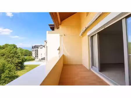 l'adresse saint julien en genevois