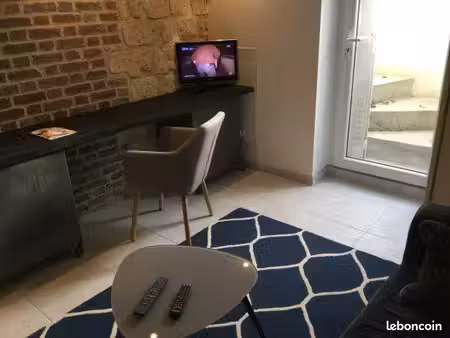 location studio meublé pontoise