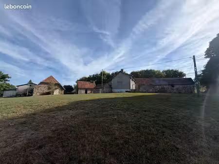 corps de ferme à rénover – fort potentiel – situé sur la commune d’arnac-pompadour