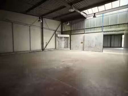 local d'activite 1455 m² saint pantaleon de larche
