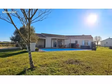 maison de plain pieds avec piscine