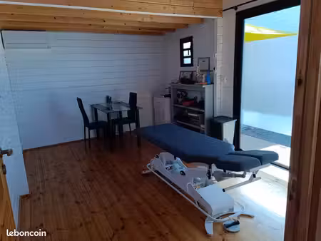 cabinet paramédical à louer aux avirons 15 m² 610 tout compris