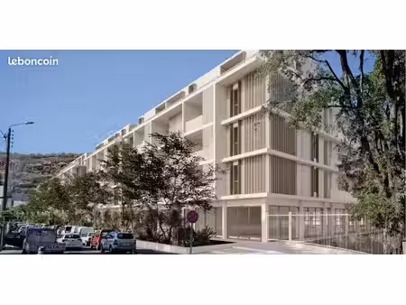local commercial 70 m²