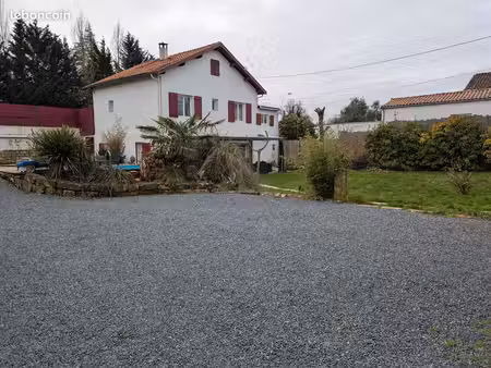 maison de ville + appartement