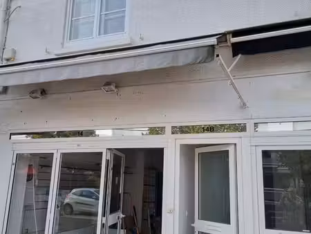 local commercial 22m2 st palais sur mer