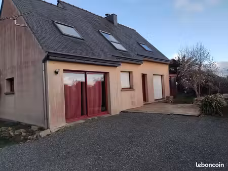 maison à la campagne