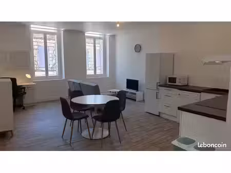 mirambeau - grand t2 meublé - 66m²