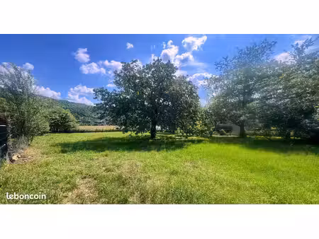 terrain 1301 m² ornans