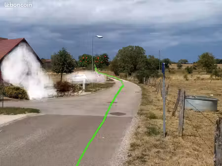 a saisir terrain plane de 30 ares-simple d’acces- très proche des habitations