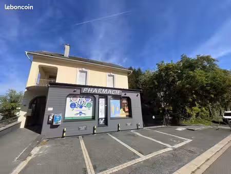 immeuble 9 pièces 220 m²