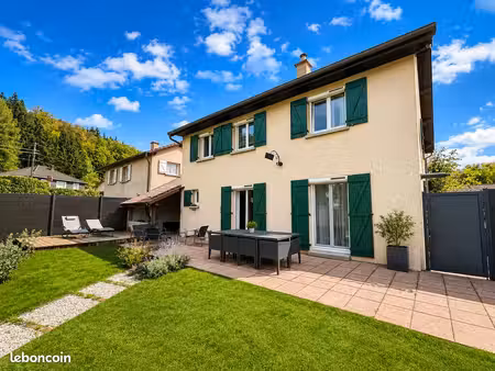 pavillon 5 pièces 115 m²