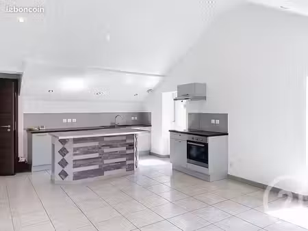 appartement 3 pièces 58 m²