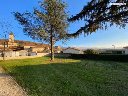 terrain 733 m² beauregard-baret