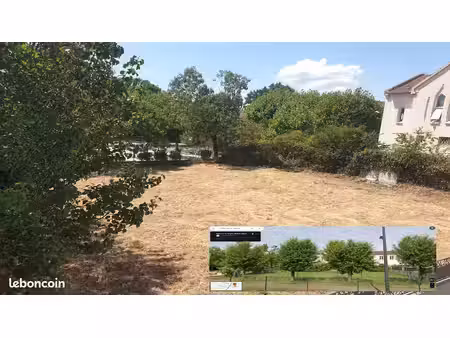 rare : beau terrain constructible de 530m2 quartier châteauvert