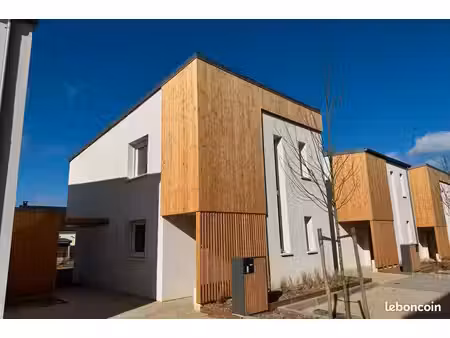 pavillon 4 pièces 85 m²