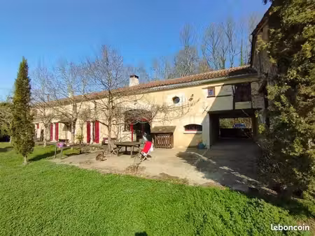 longère 8 pièces 232 m²