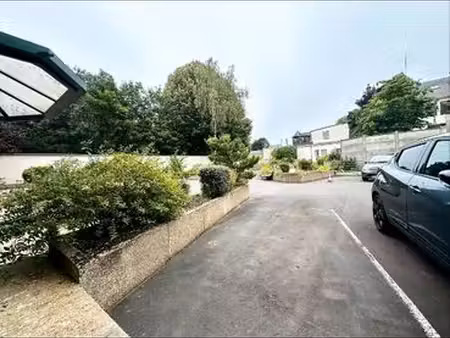 place de parking extérieur - résidence sécurisée
