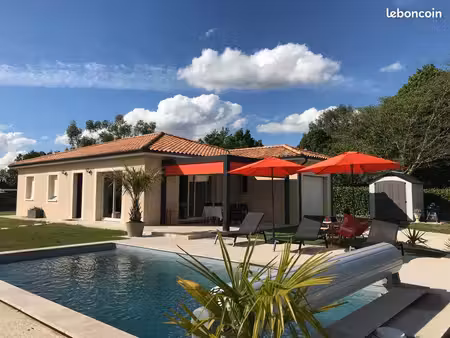 maison récente 2019 avec piscine chauffée – proche sarlat