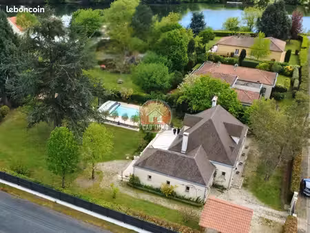 villa 7 pièces 205 m²