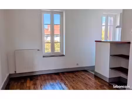 appartement t2 bis traversant