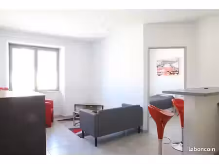 t2 meuble etat neuf 35 m2-qr monplaisir-proche facs ecoles d'ingé