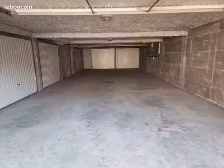 garage à louer