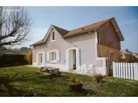 maison meublée 3 ch. – hauteurs de montignac – à l'année