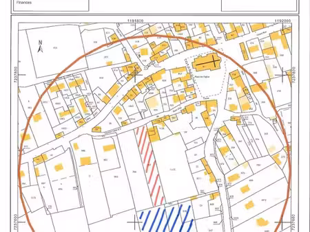 terrain à bâtir 8 000 m² (dont 2 013 m² constructibles + potentiel futur) 70 000