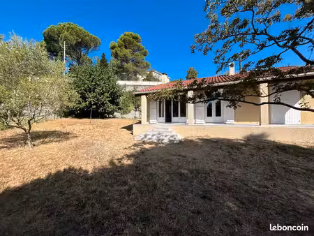 villa rénovée dans un quartier résidentiel recherché d’alès