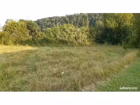 terrain 600 m² saint magne