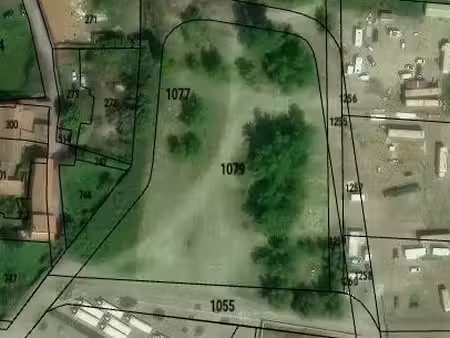 terrain constructible 6763 m2 en zone industriel