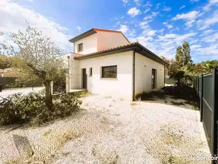 villa 4 pièces 89 m²