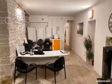 local commercial/professionnel quimper 70 m2