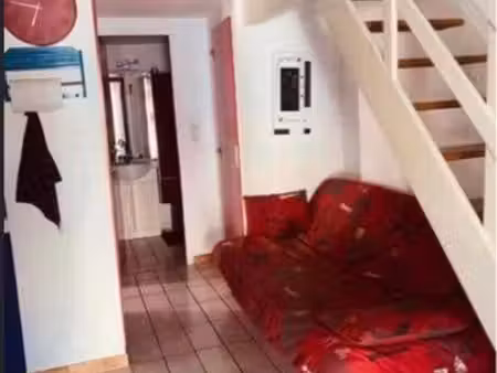 location villa t5 dans résidence avec piscine