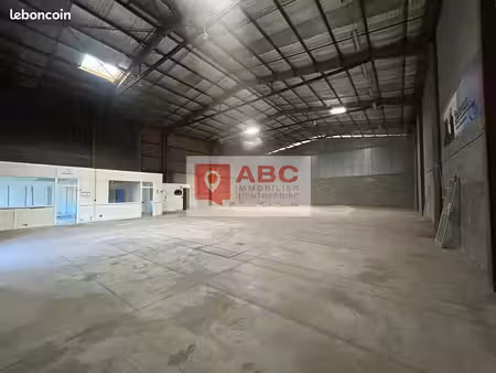 local d'activite 4000 m² béziers