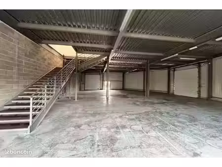 local d'activité 280 m²