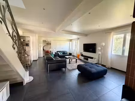 ensemble de 2 maisons 10 pièces