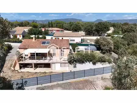 maison 5 pièces avec garage  terrain piscinable