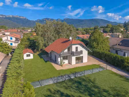 exclu à cessy  villa individuelle t6 avec jardin  garage et