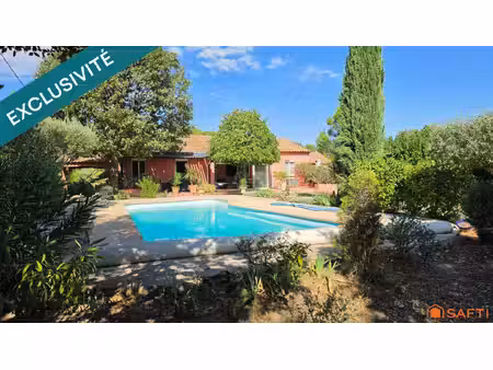 maison de charme avec piscine et vue panoramique
