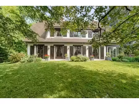 maison à vendre 8 pièces coeur de village villiers saint frederic