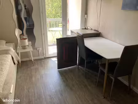 studio 1 pièce 17 m²