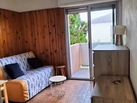 vends studio meublé