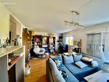 appartement 3 pièces 64 m²