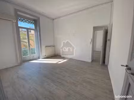 bureaux 129 m² nimes