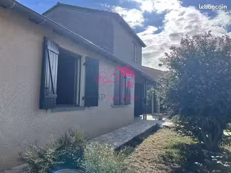 maison 6 pièces 557 m²